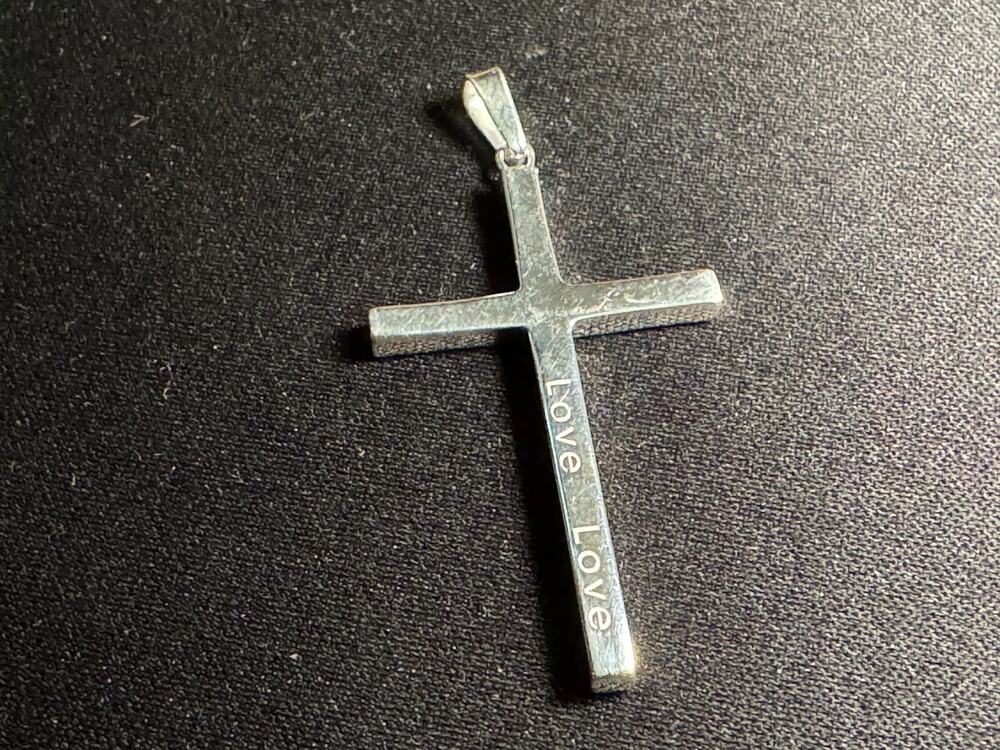 925 Sterling Silver Cross Pendant SPI reads "Love Love"